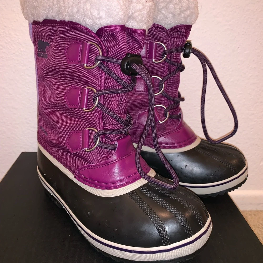 Kids-SOREL Snow boots in GREAT condition. WITH BOX - Picture 11 of 11